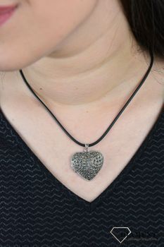 Srebrna zawieszka serce z markazytami Puzderko DIA-ZAW-3956-925. Srebrna zawieszka typu puzderko w kształcie serca. Puzderko zostało wykonane (4).JPG