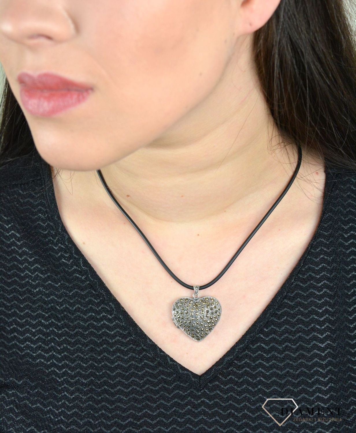 Srebrna zawieszka serce z markazytami Puzderko DIA-ZAW-3956-925.jpg