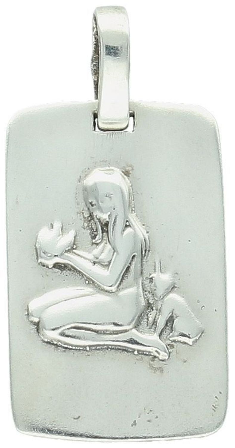 Zawieszka srebrna próba 925 z wygrawerowanym symbolem znaku zodiaku Panna na prostokątnej blaszce. Waga 5,14 g, szerokość 1,5 cm, długość 3,0 cm. Model DIA-ZAW-3977-PANNA-925 – 1.jpg