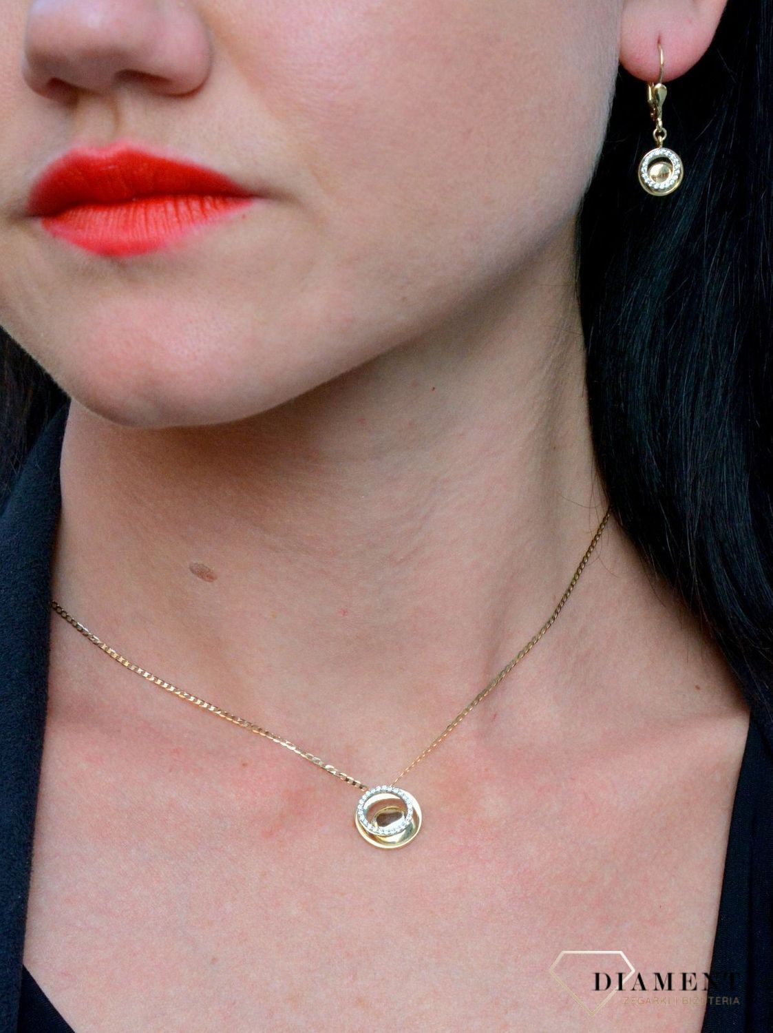 Złota zawieszka okrągła z błyszczącą cyrkonią DIA-ZAW-4160-585.jpg