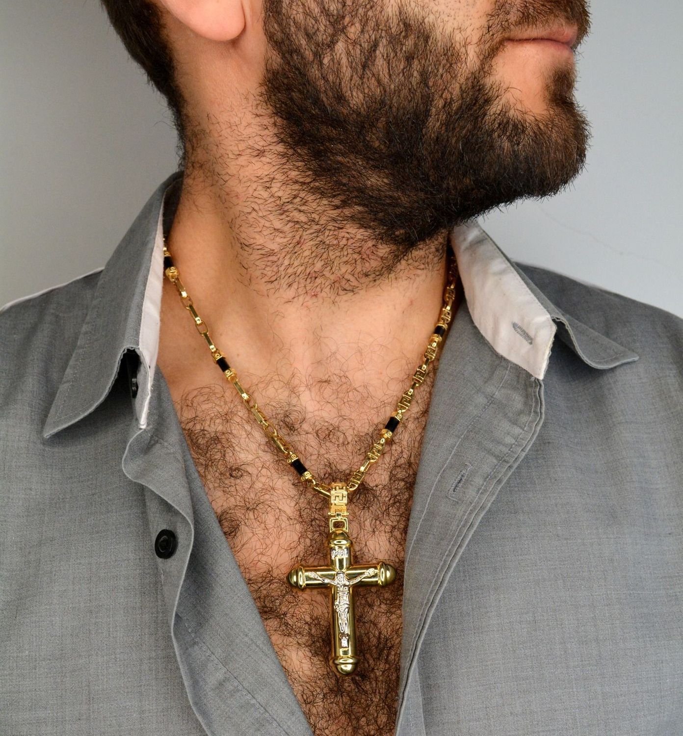 Duży złoty krzyż z wizerunkiem białe złoto DIA-ZAW-4194-585.jpg