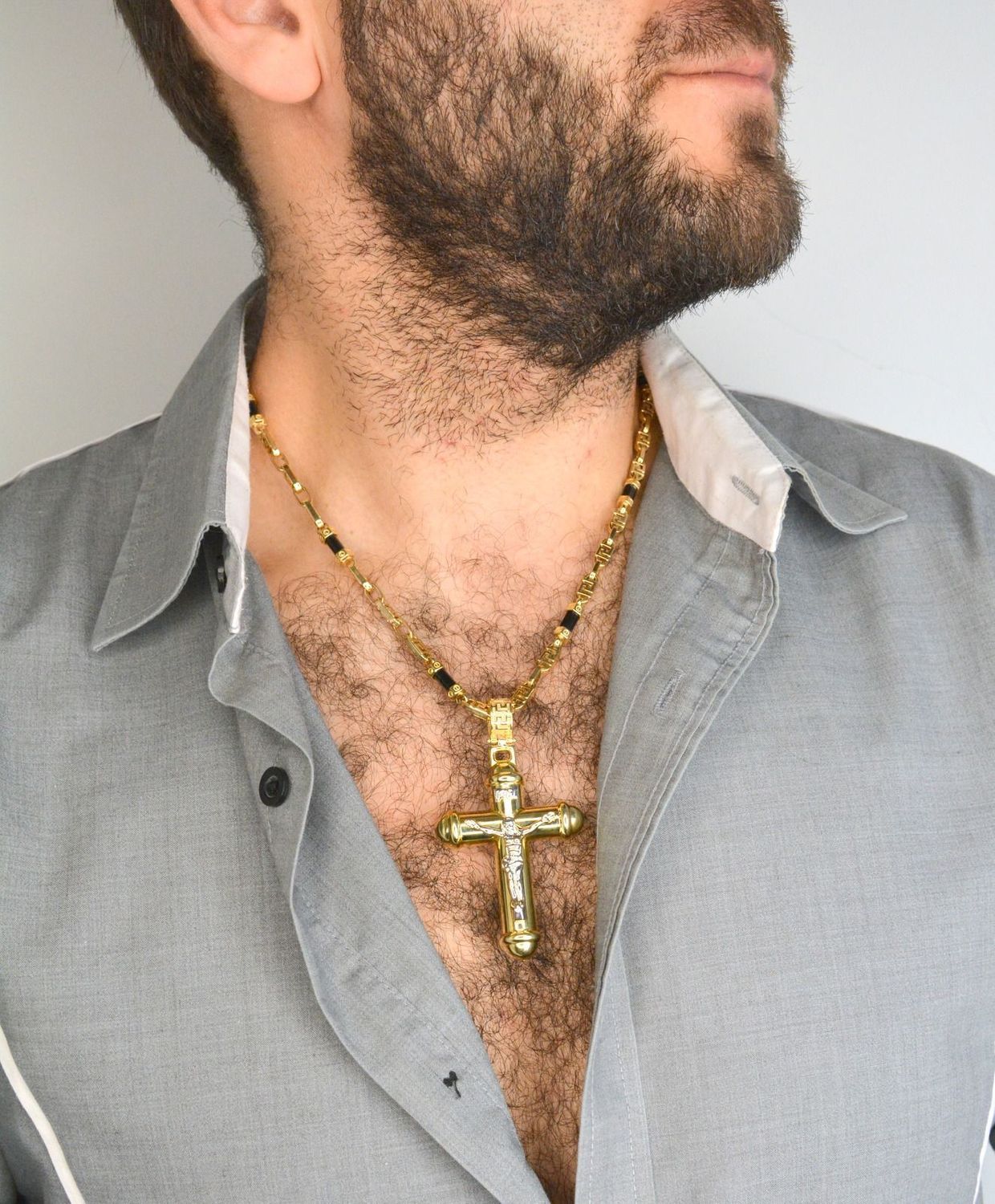 Duży złoty krzyż z wizerunkiem białe złoto DIA-ZAW-4194-585.jpg