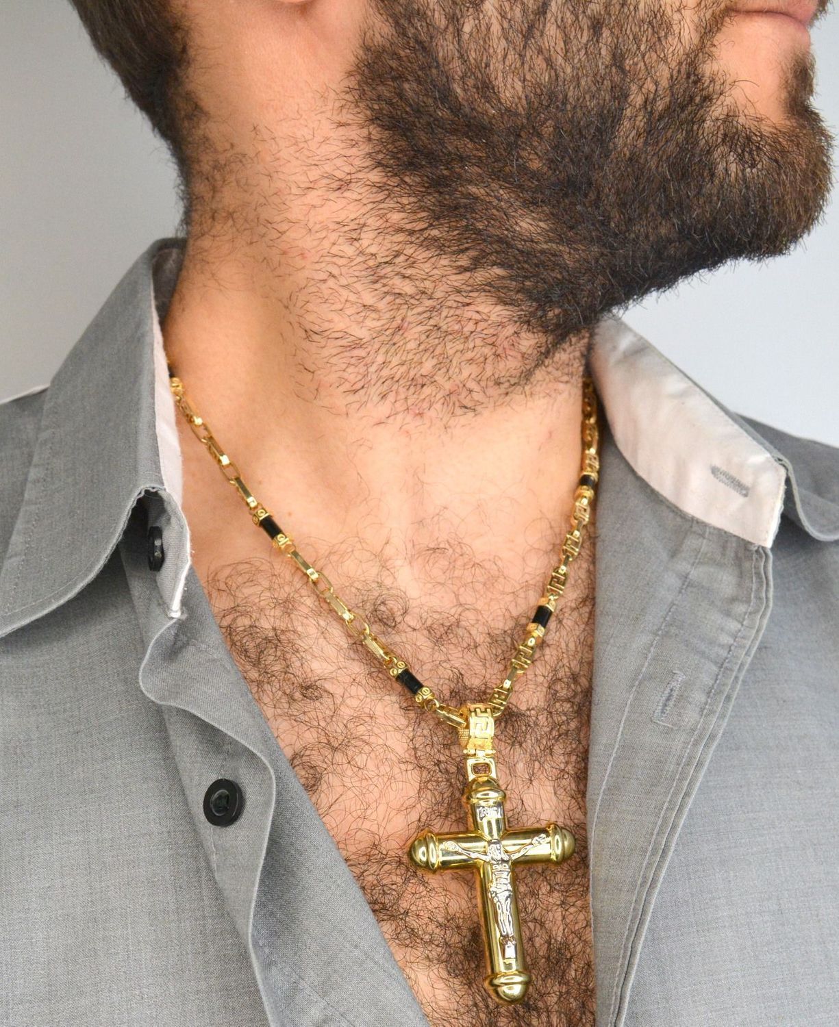 Duży złoty krzyż z wizerunkiem białe złoto DIA-ZAW-4194-585.jpg