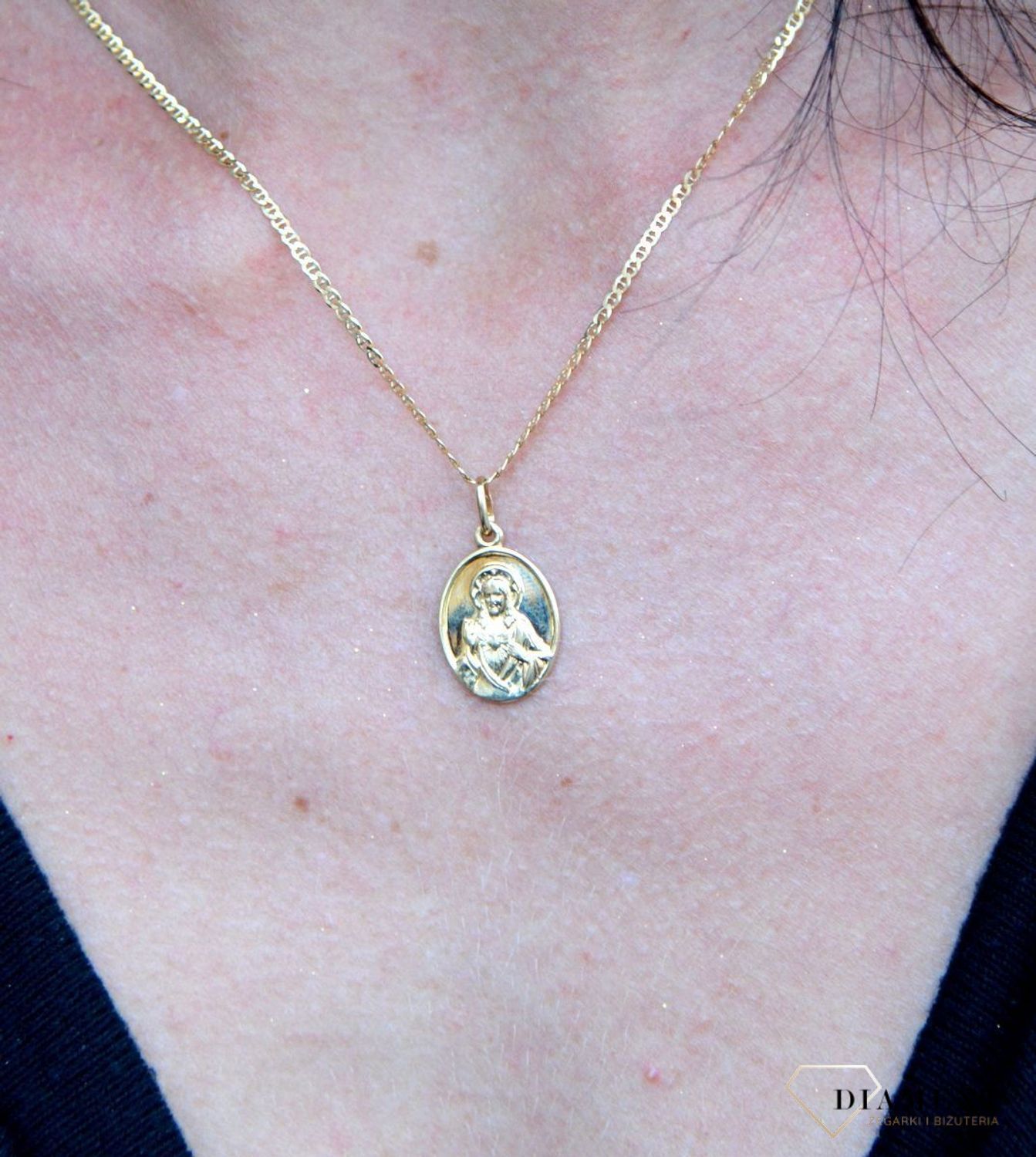 Złota zawieszka medalik dwustronny skaplerz DIA-ZAW-4199-585 (1).jpg