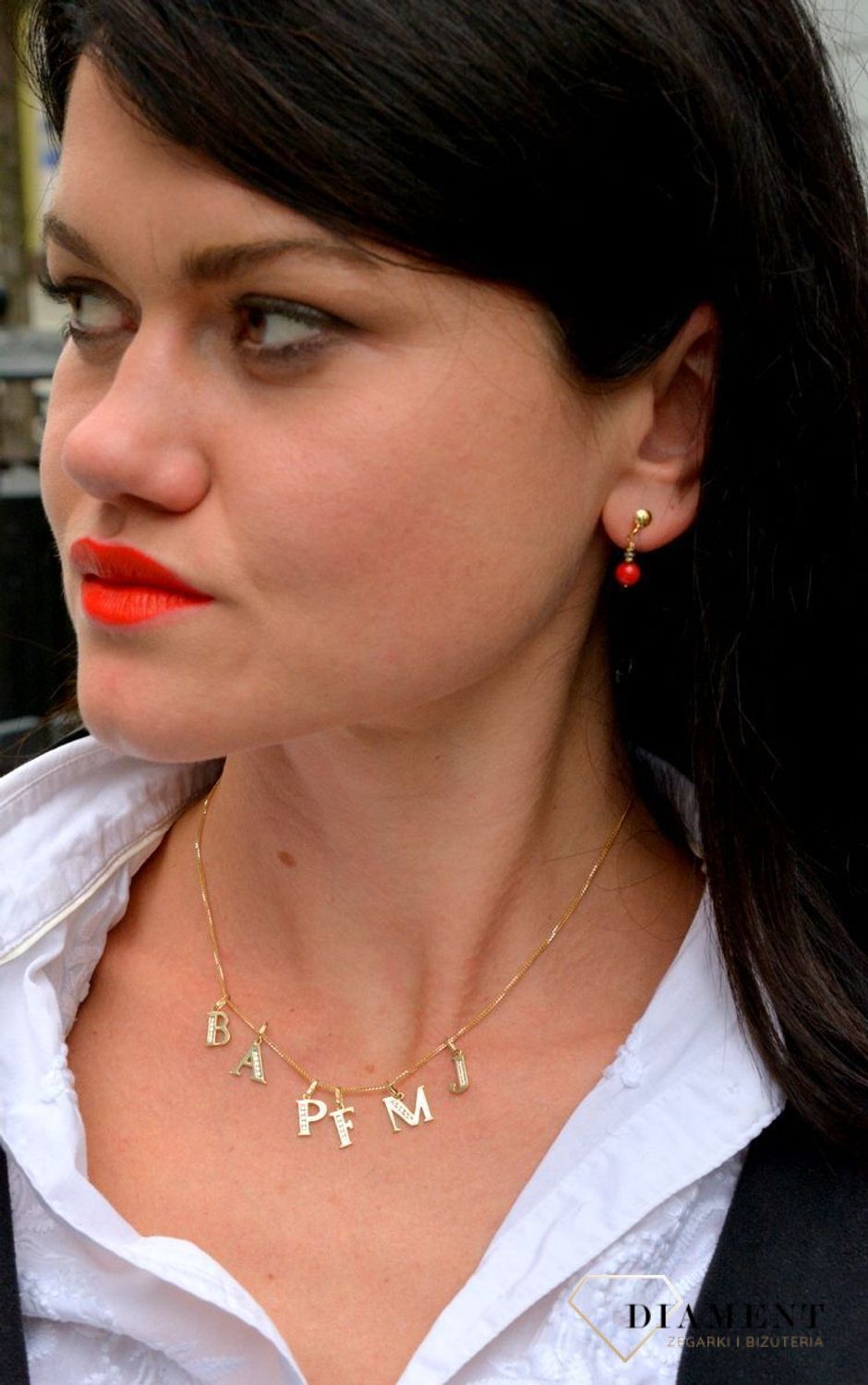 Złota zawieszka w kształcie literki B wykonana z wysokiej próby złota 585..jpg