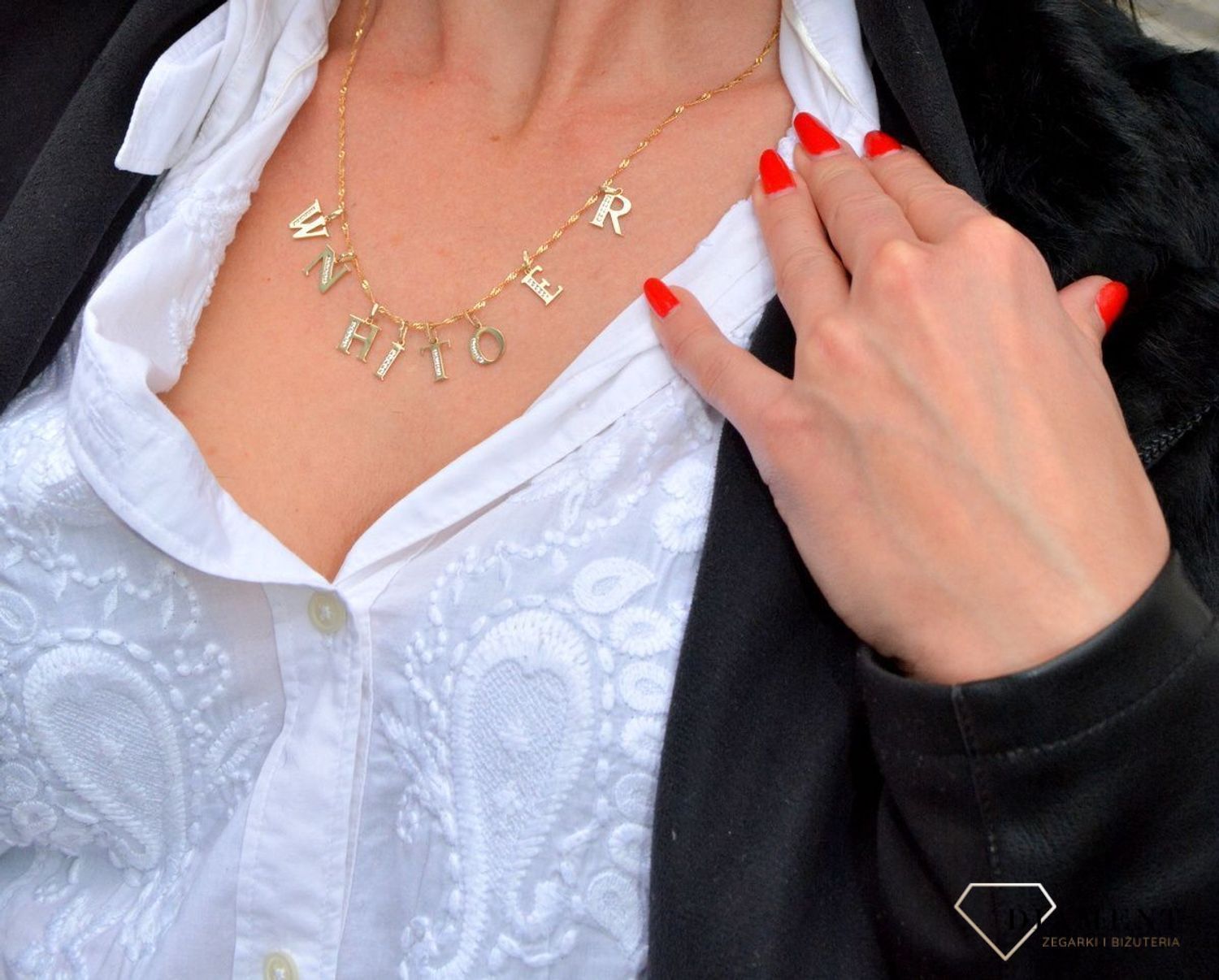 Złota zawieszka w kształcie literki T wykonana z wysokiej próby złota 585..jpg