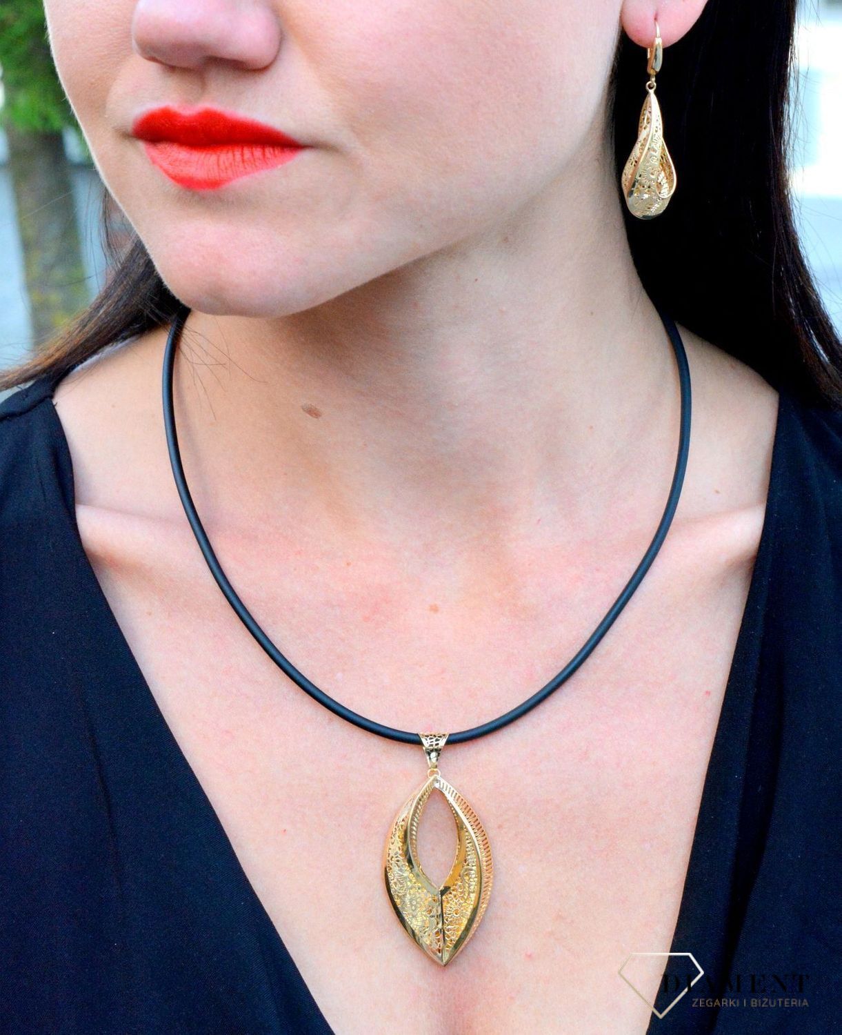 Złota zawieszka efektowna w nowoczesnym, ażurowym stylu DIA-ZAW-4304-585.jpg