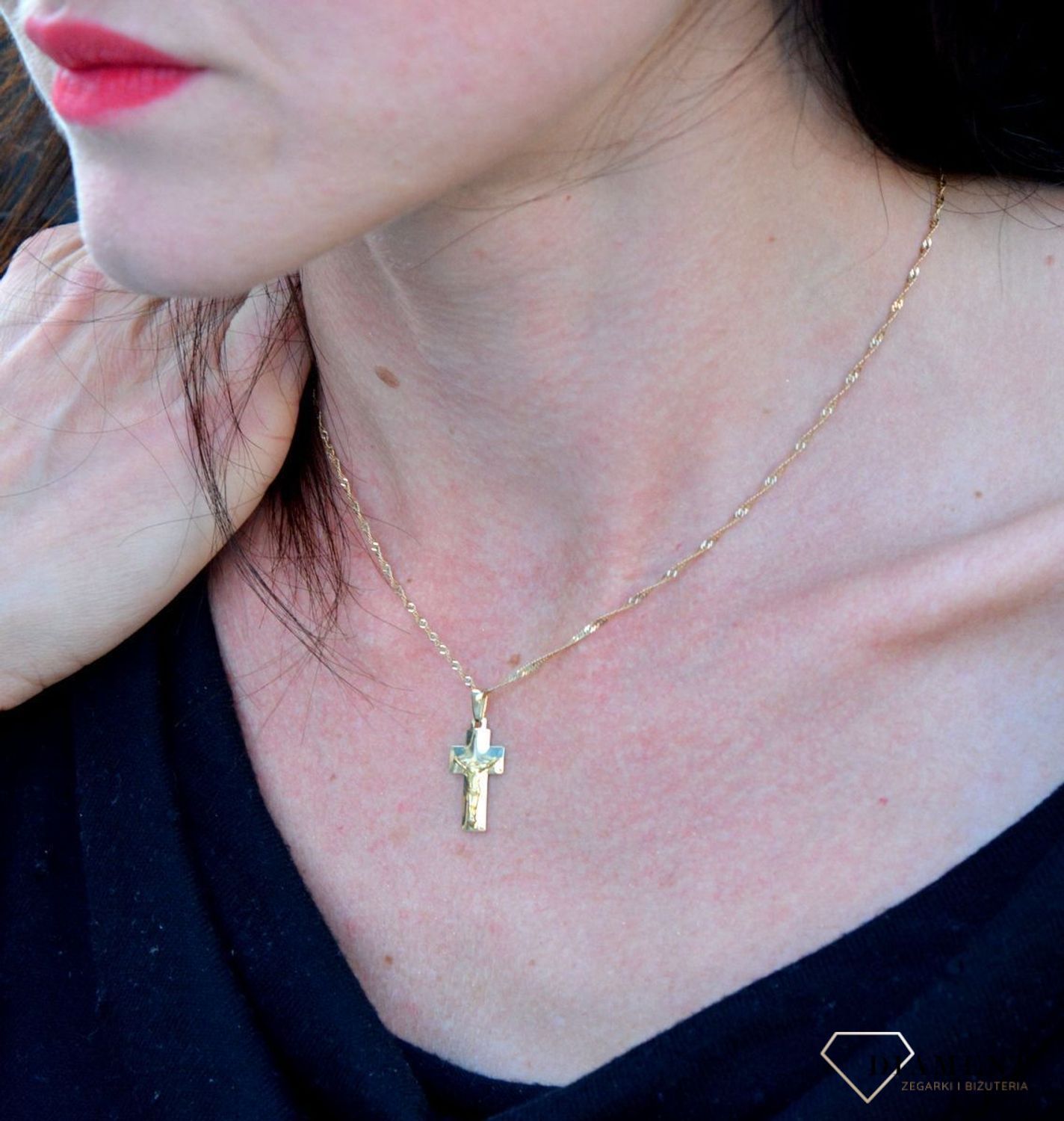 Złota zawieszka krzyżyk z wizerunkiem DIA-ZAW-4368-585.jpg