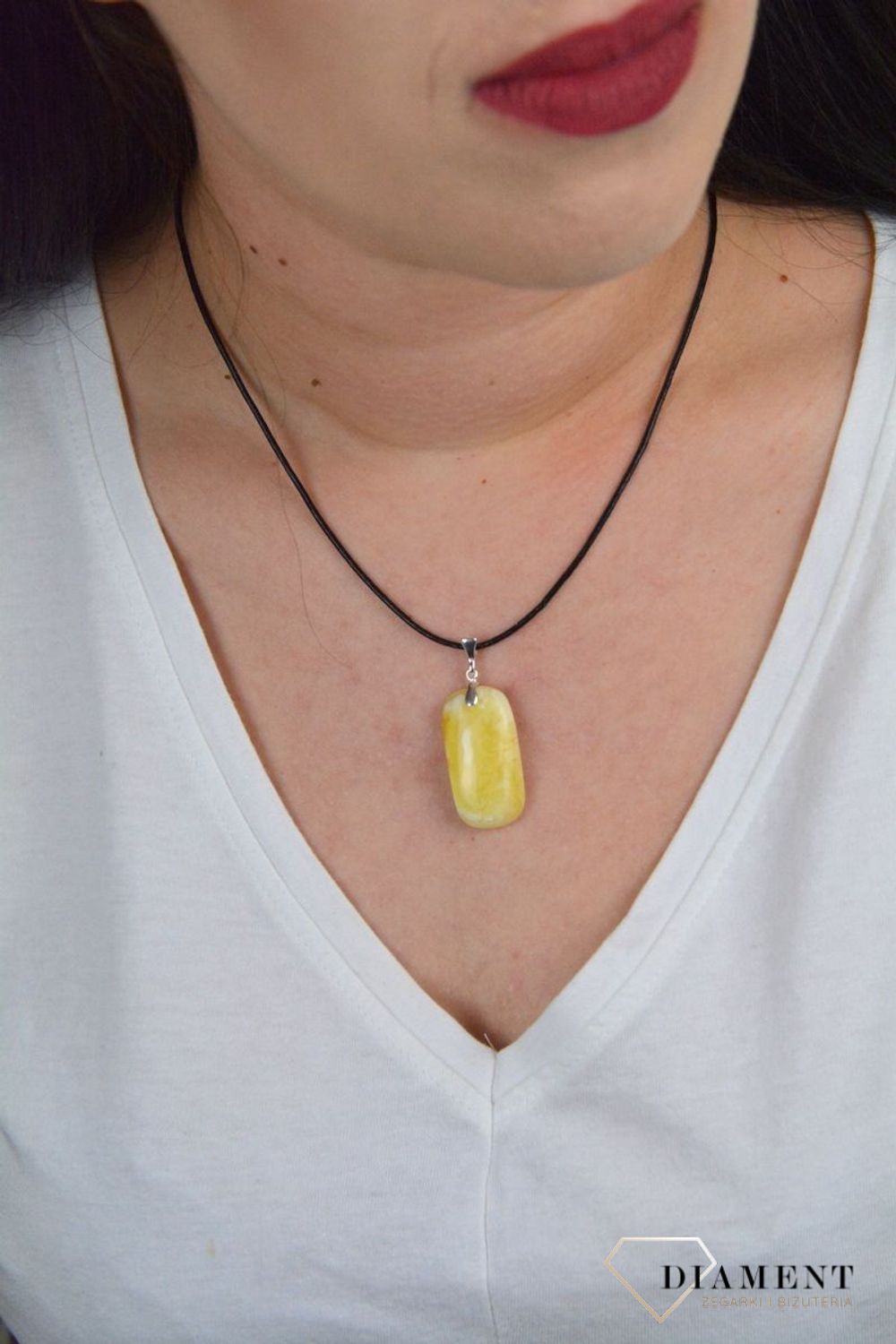 Zawieszka srebrna z bursztynem w kolorze mlecznym DIA-ZAW-4539-925.jpg