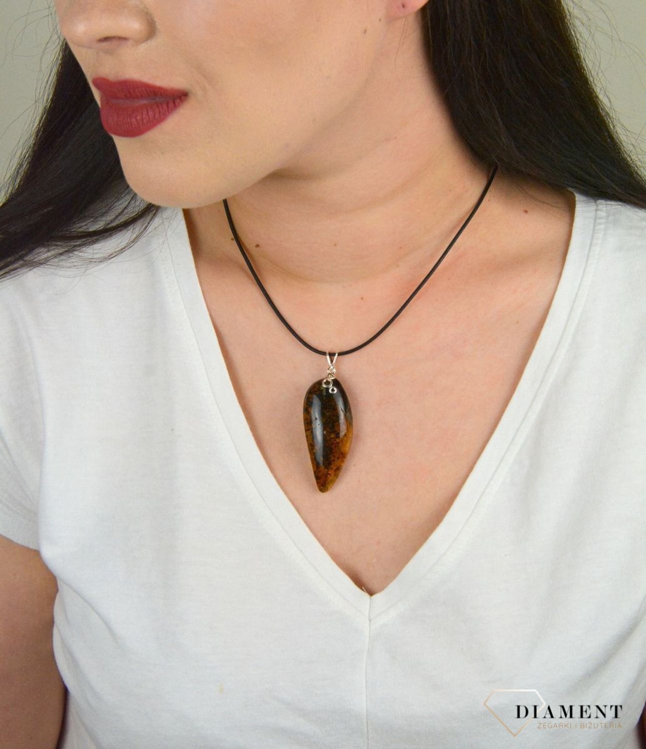 Zawieszka z dużym bursztynem wzór ze srebrem DIA-ZAW-4549-925.jpg