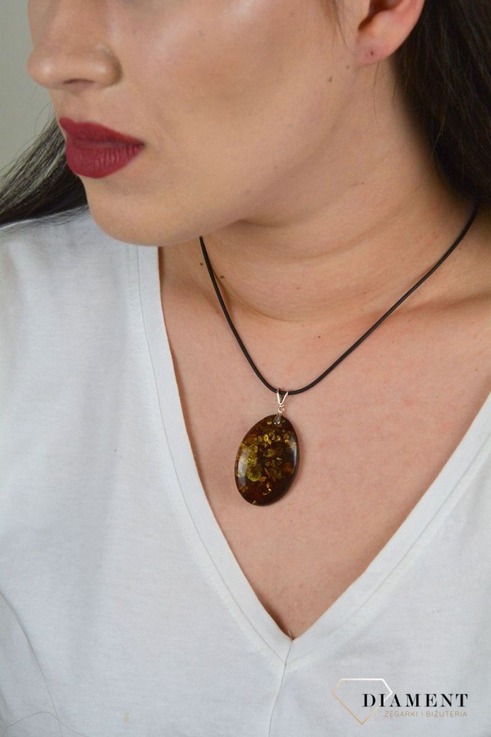 Srebrna zawieszka duża z bursztynem DIA-ZAW-4551-925.jpg