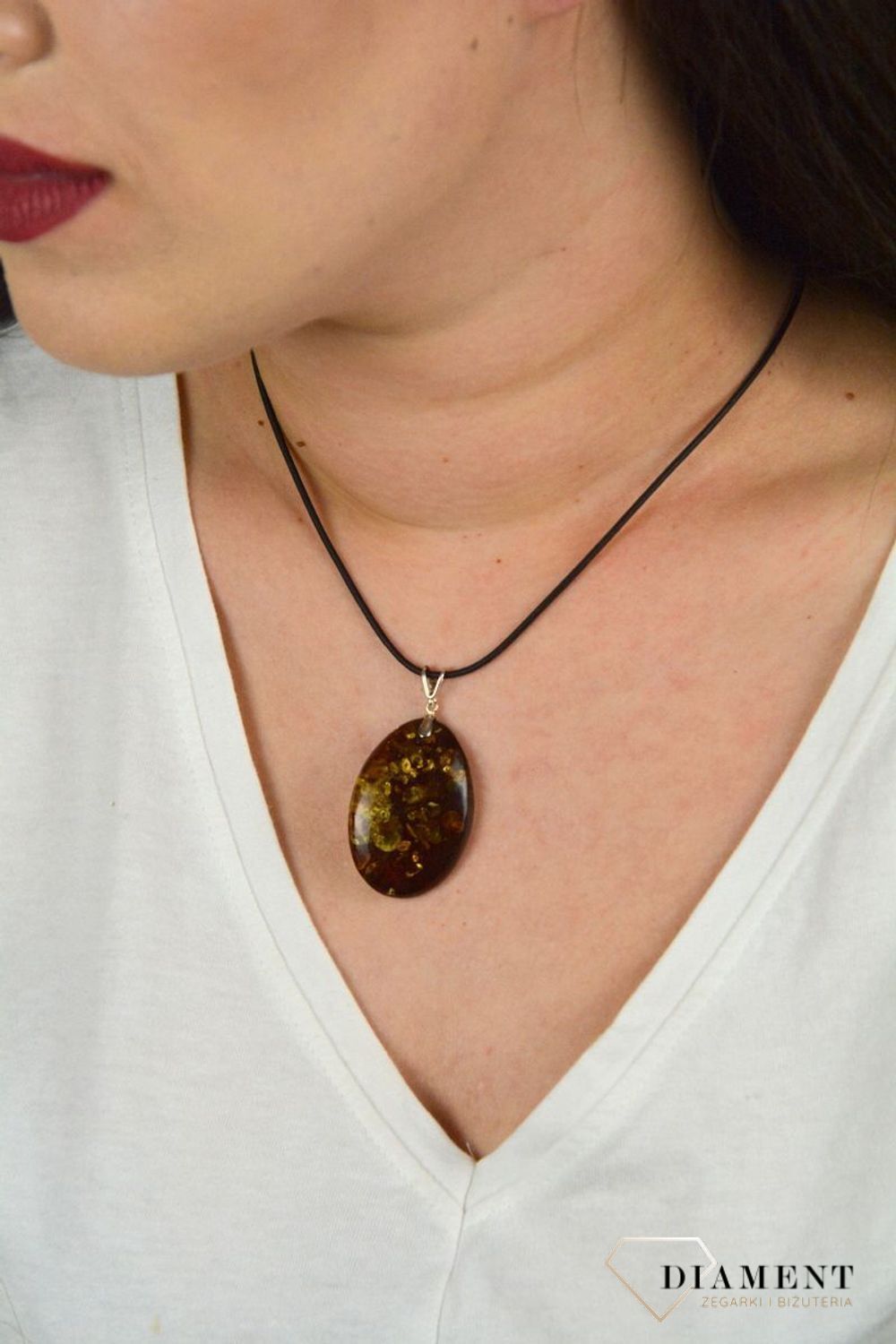 Srebrna zawieszka duża z bursztynem DIA-ZAW-4551-925.jpg