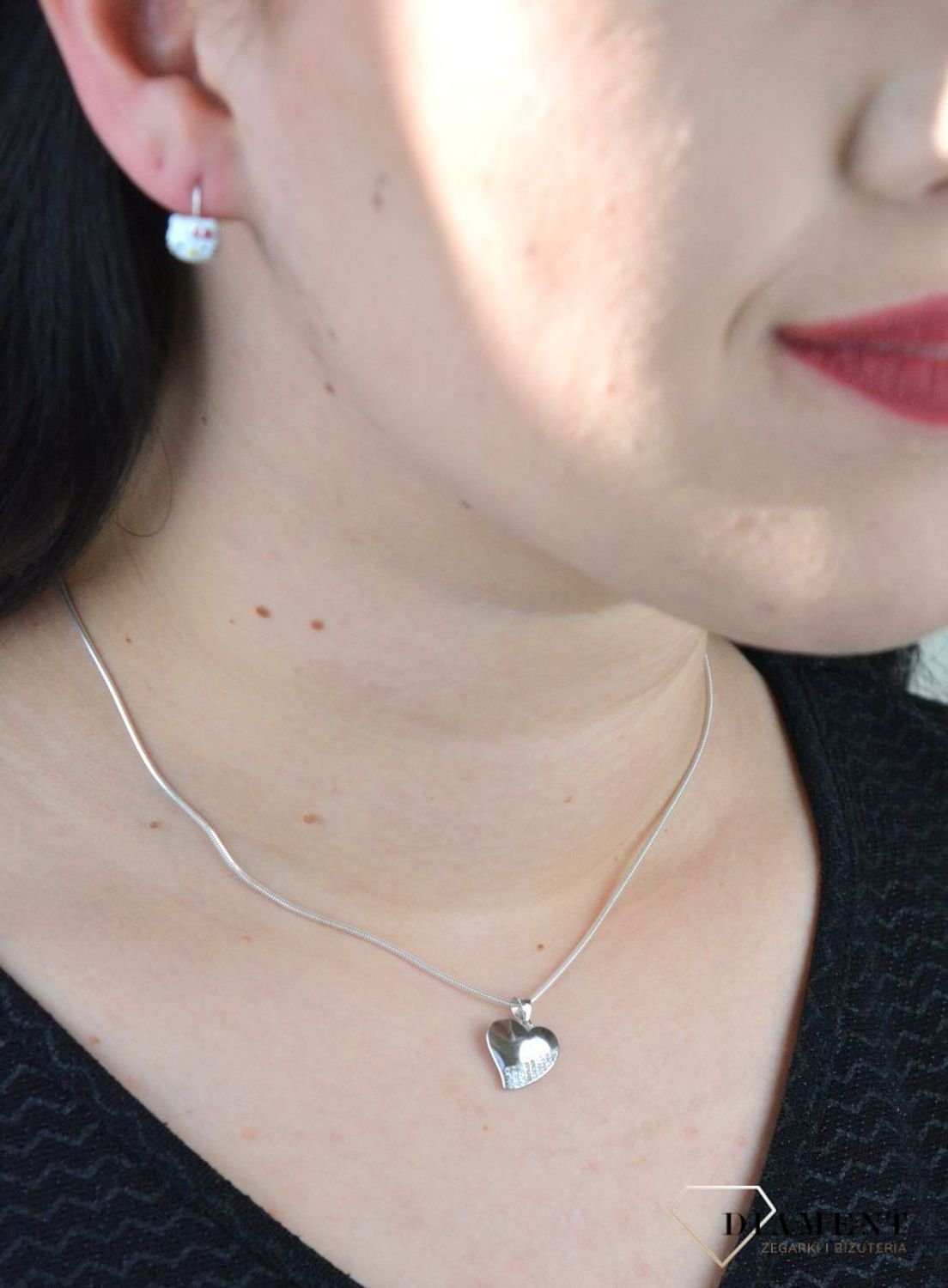 Srebrna zawieszka serduszko z cyrkoniami DIA-ZAW-4603-925.jpg