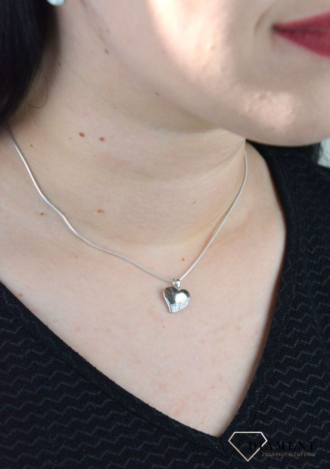 Srebrna zawieszka serduszko z cyrkoniami DIA-ZAW-4603-925.jpg