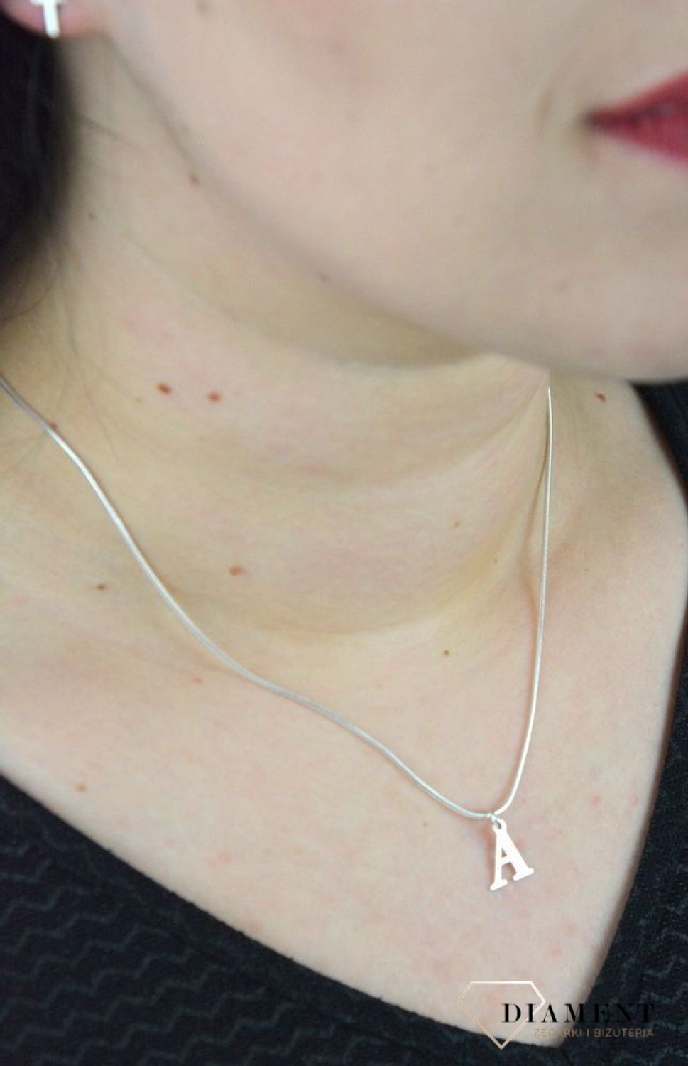 Srebrna zawieszka literka A 1 cm, 925 DIA-ZAW-4611A-925.jpg