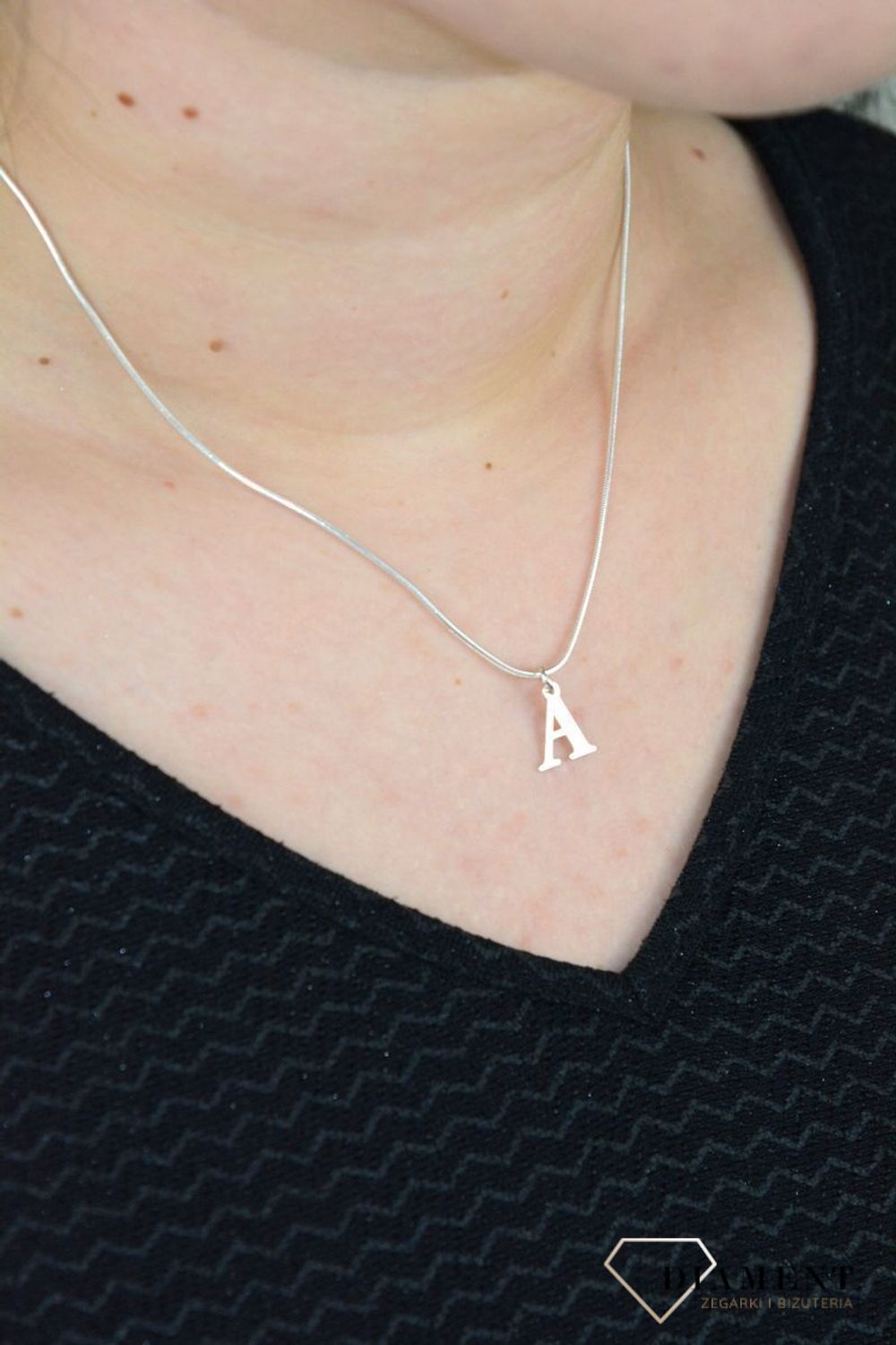Srebrna zawieszka literka A 1 cm, 925 DIA-ZAW-4611A-925.jpg