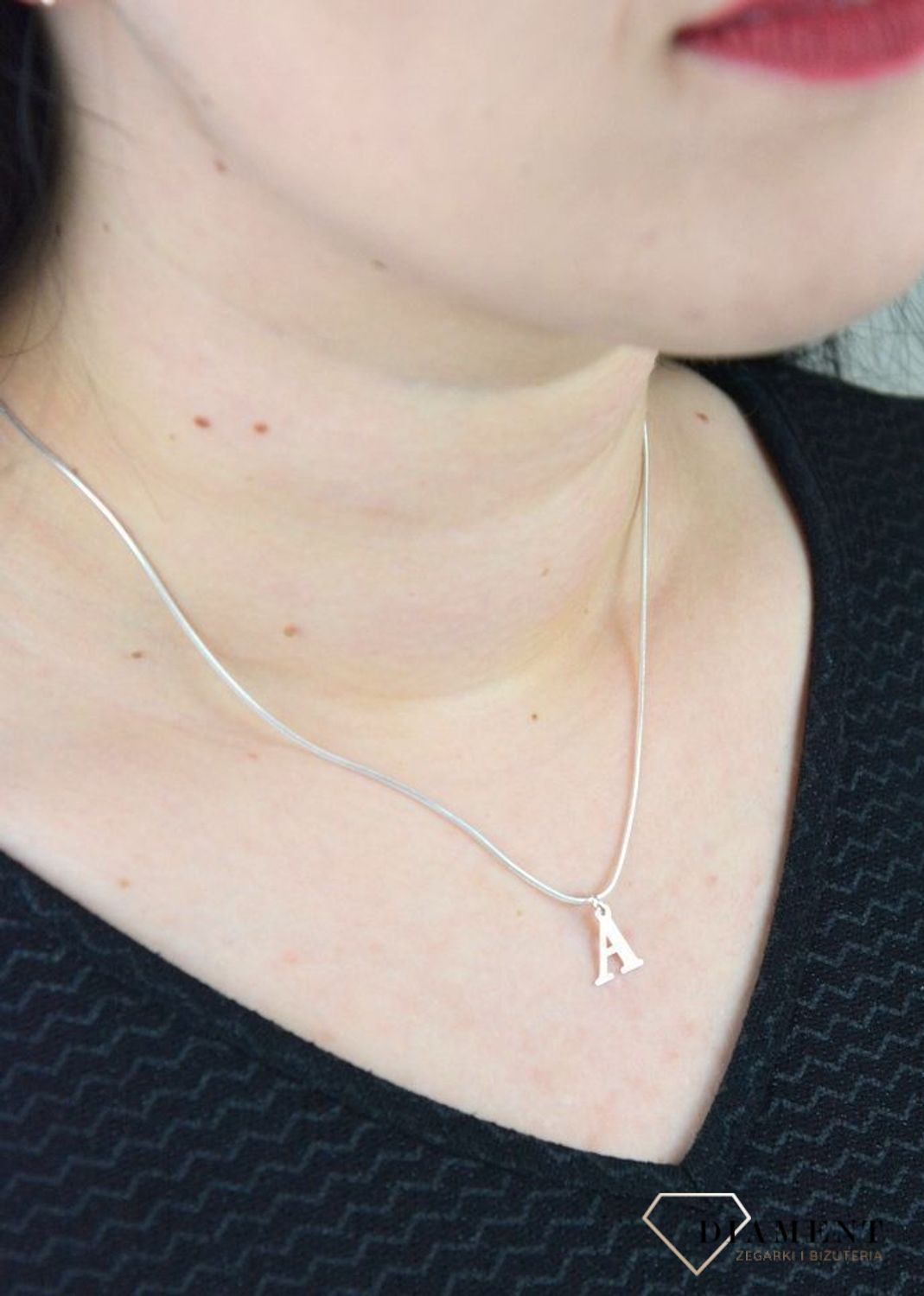 Srebrna zawieszka literka A 1 cm, 925 DIA-ZAW-4611A-925.jpg