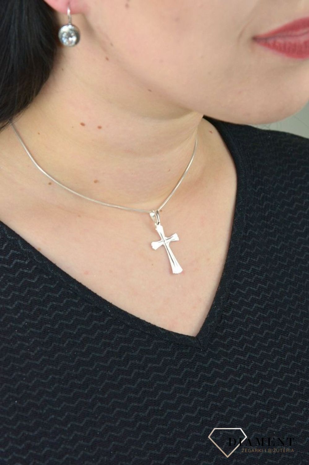 Srebrna zawieszka grawerowany gładki krzyżyk 925 DIA-ZAW-4612-925.jpg
