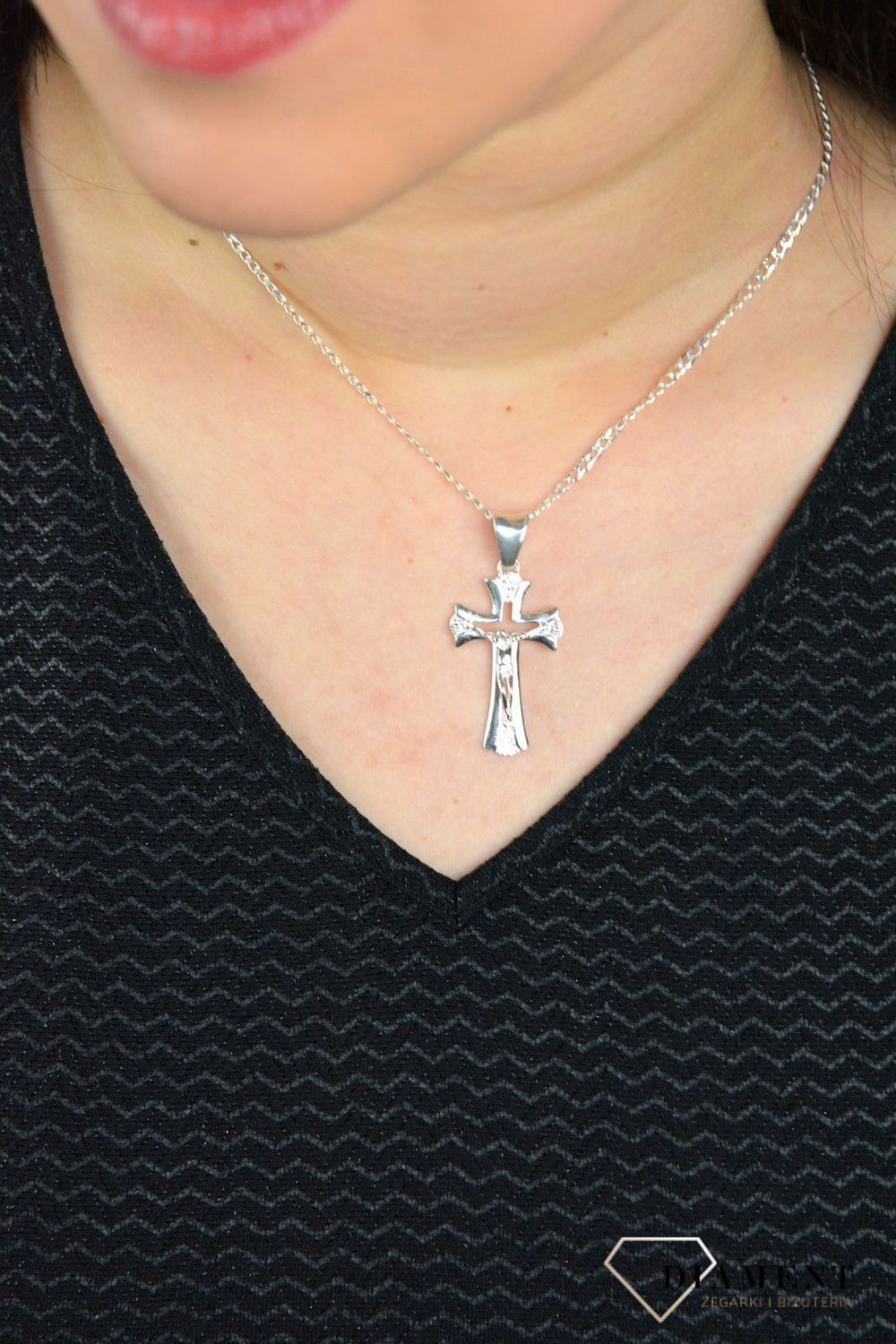 Zawieszka srebrny krzyżyk DIA-ZAW-4614-925.jpg