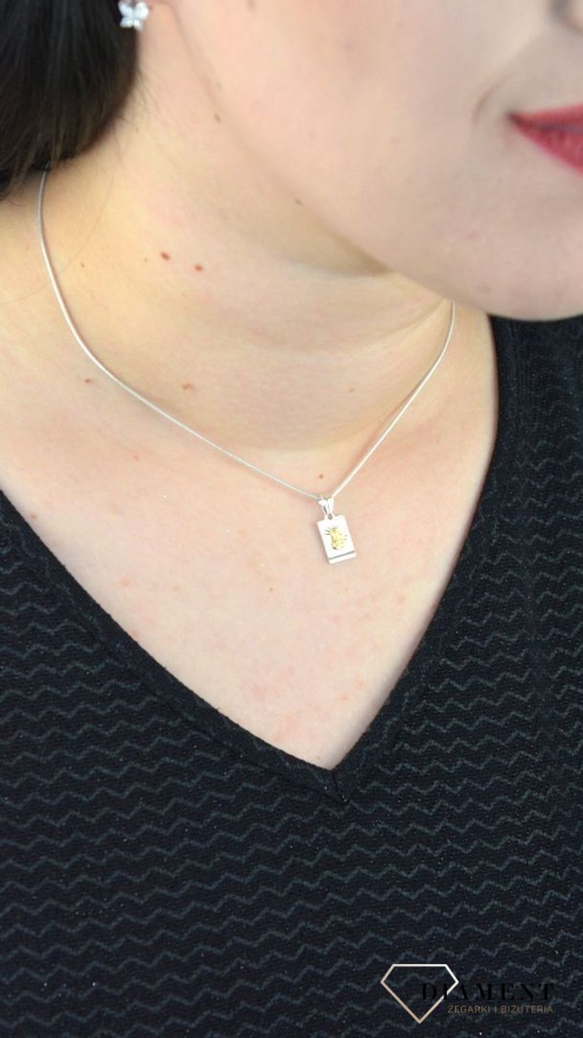 Srebrna zawieszka medalik złoty wizerunek DIA-ZAW-4629-925.jpg