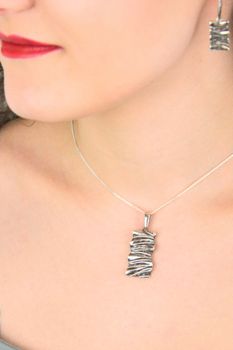 srebrna zawieszka oksydowana prostokąt 925 DIA-ZAW-4667-925 (3).jpg