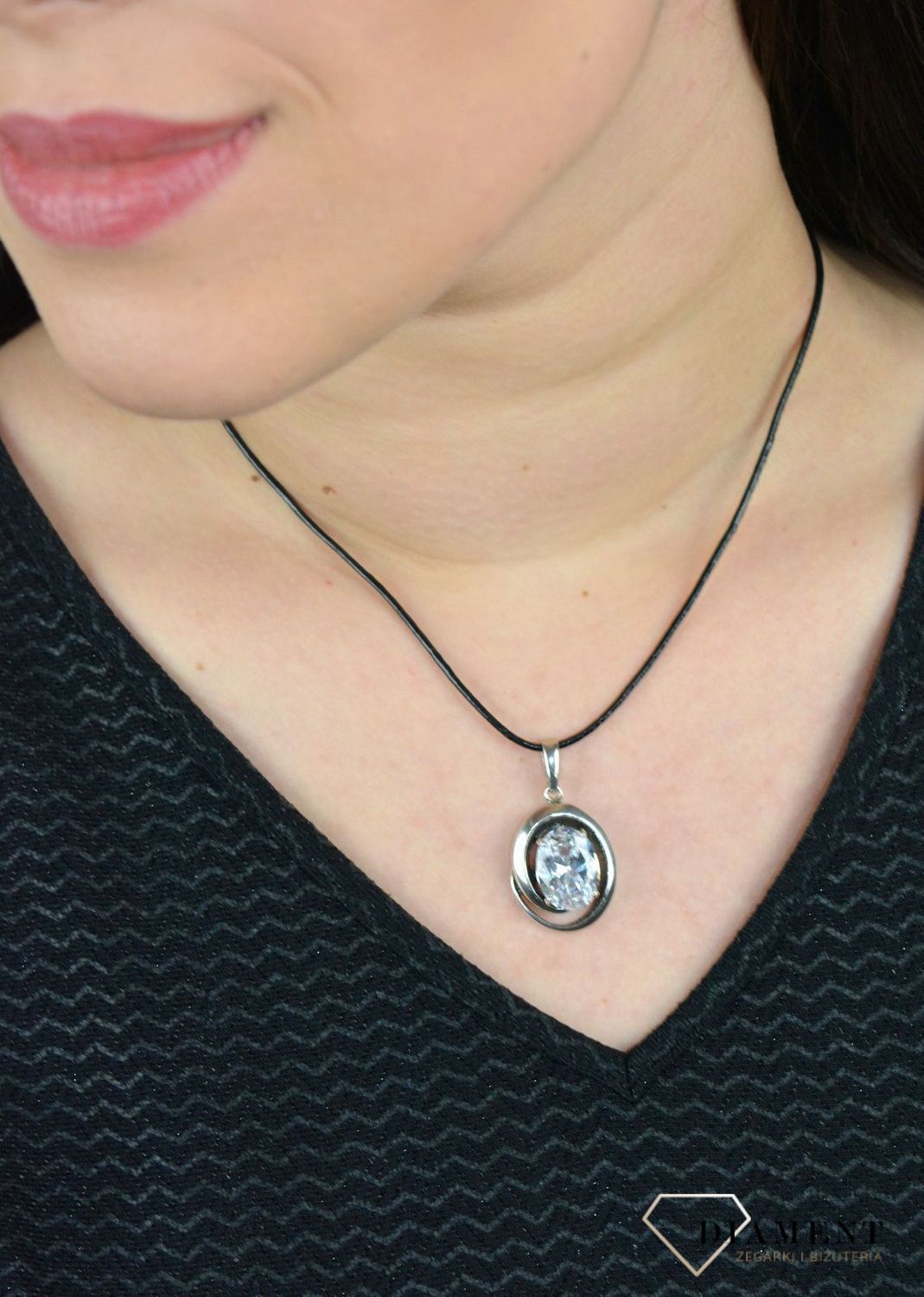 Zawieszka srebrna 'Cyrkonia w fantazyjnej oprawie' DIA-ZAW-4834-925.jpg