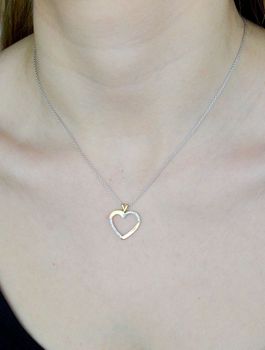 Zawieszka złota damska serce z cyrkoniami . Piękna zawieszka w kształcie serca z dodatkiem cyrkonii. Zawieszkę wykonano ze złota próby 585 o wadze 0,87 gram (2).JPG