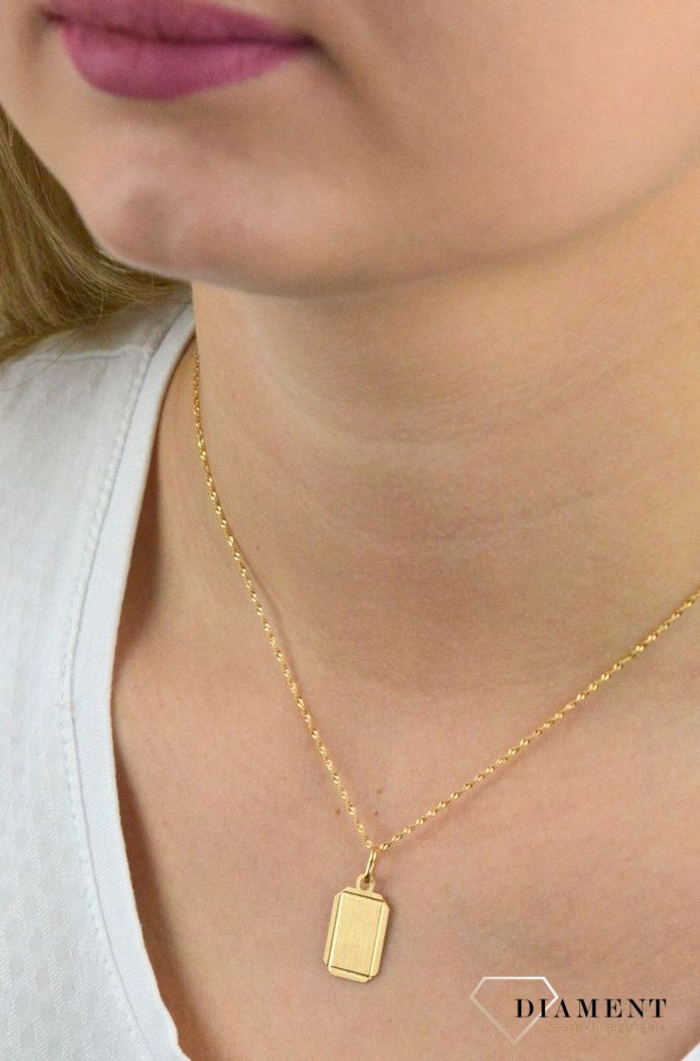 Złota zawieszka 'Minimalistyczny nieśmiertelnik' DIA-ZAW-5247-585.jpg