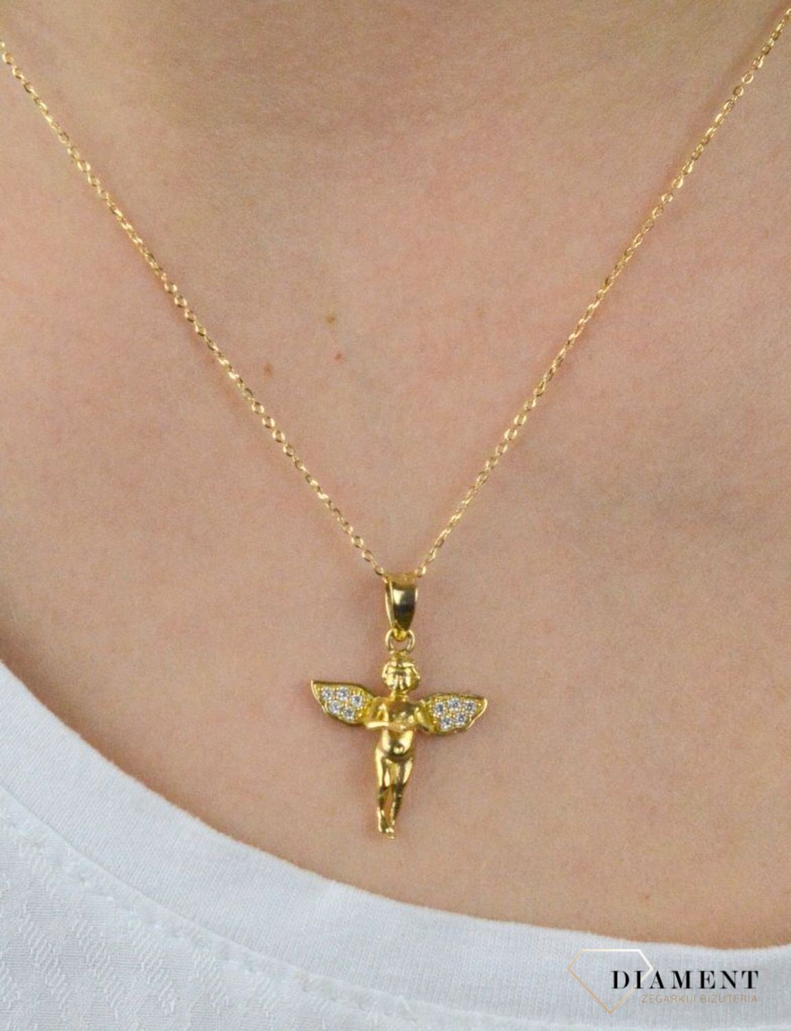 Złota zawieszka aniołek próby 585 ze skrzydełkami z cyrkonii DIA-ZAW-5269-585.jpg