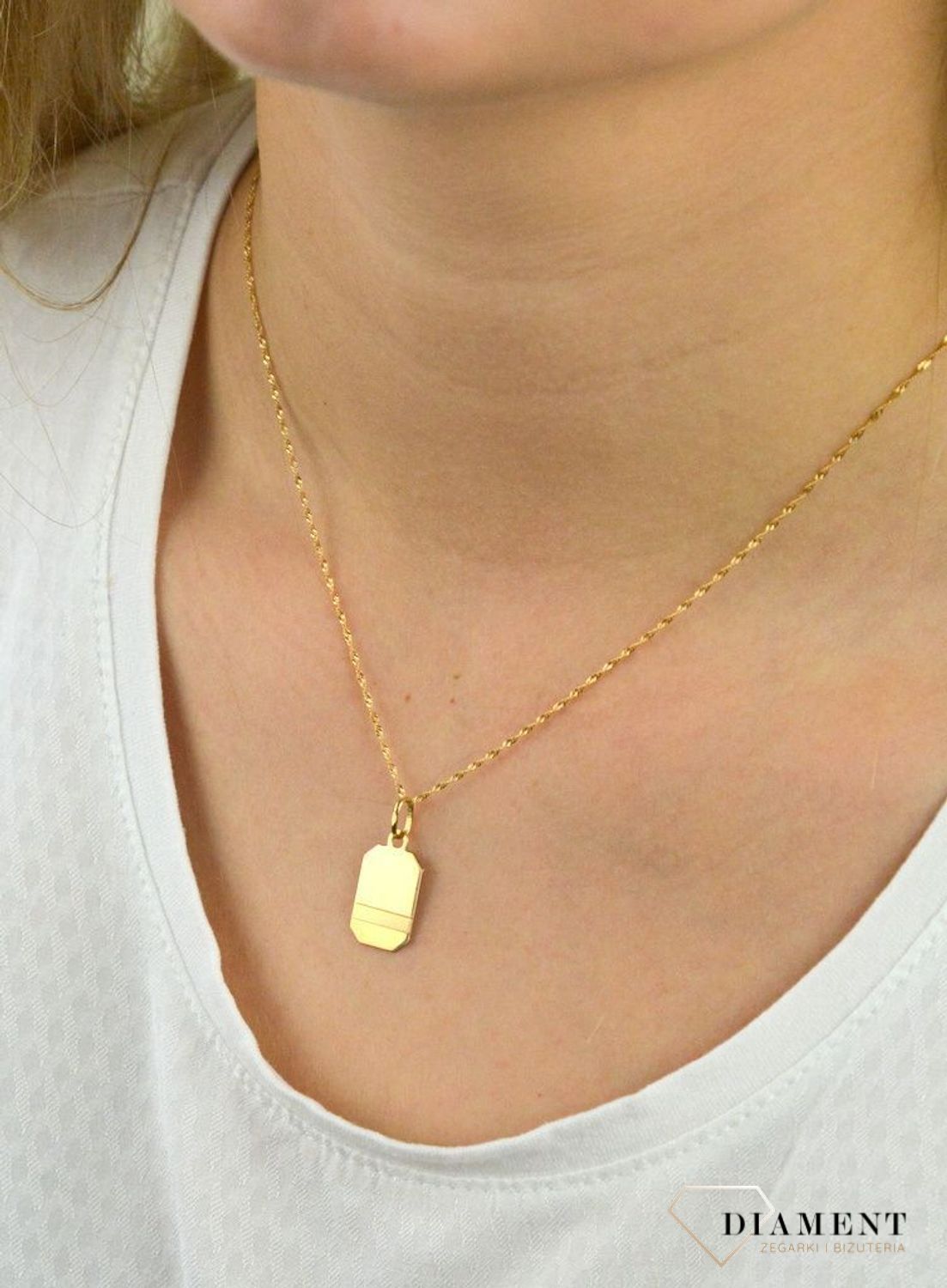 Złota zawieszka blaszka z matowym paskiem DIA-ZAW-5282-585.jpg