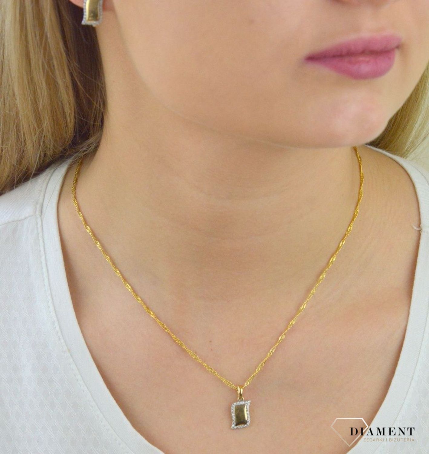 Złota zawieszka ponadczasowy wzór ozdobiony cyrkonią DIA-ZAW-5311-585.jpg