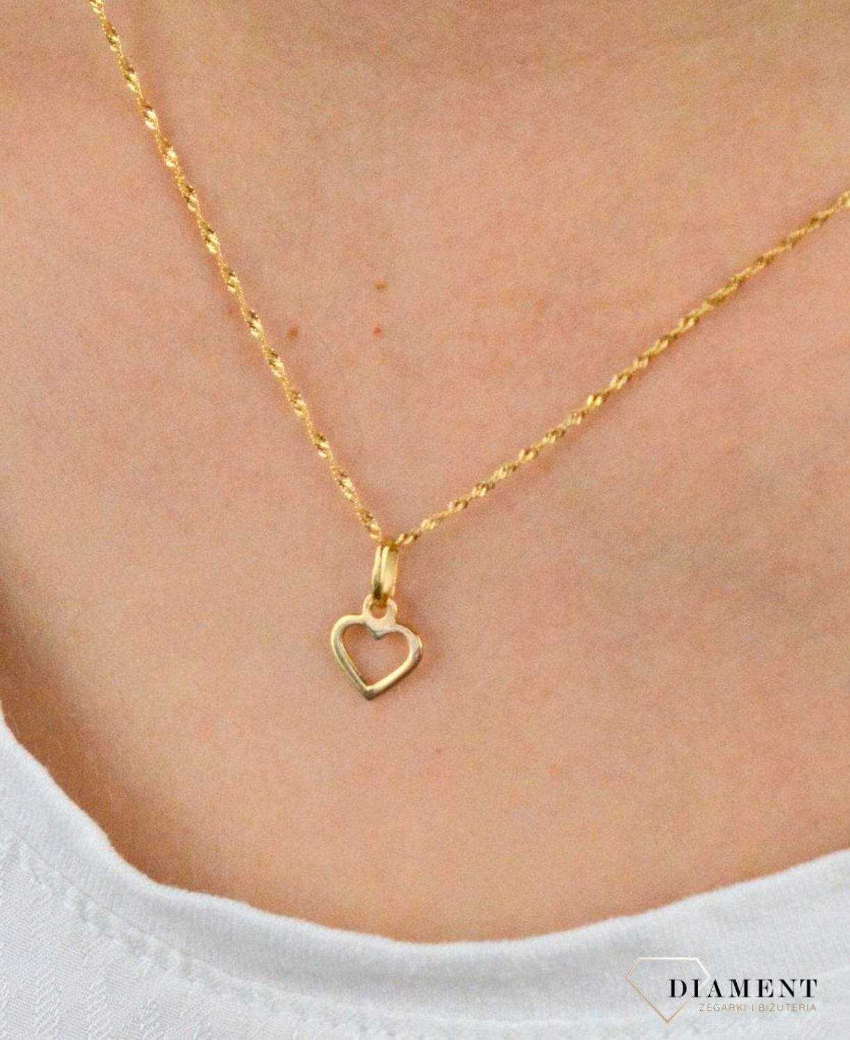 Złota zawieszka grawerowane małe serduszko DIA-ZAW-5318-585.jpg