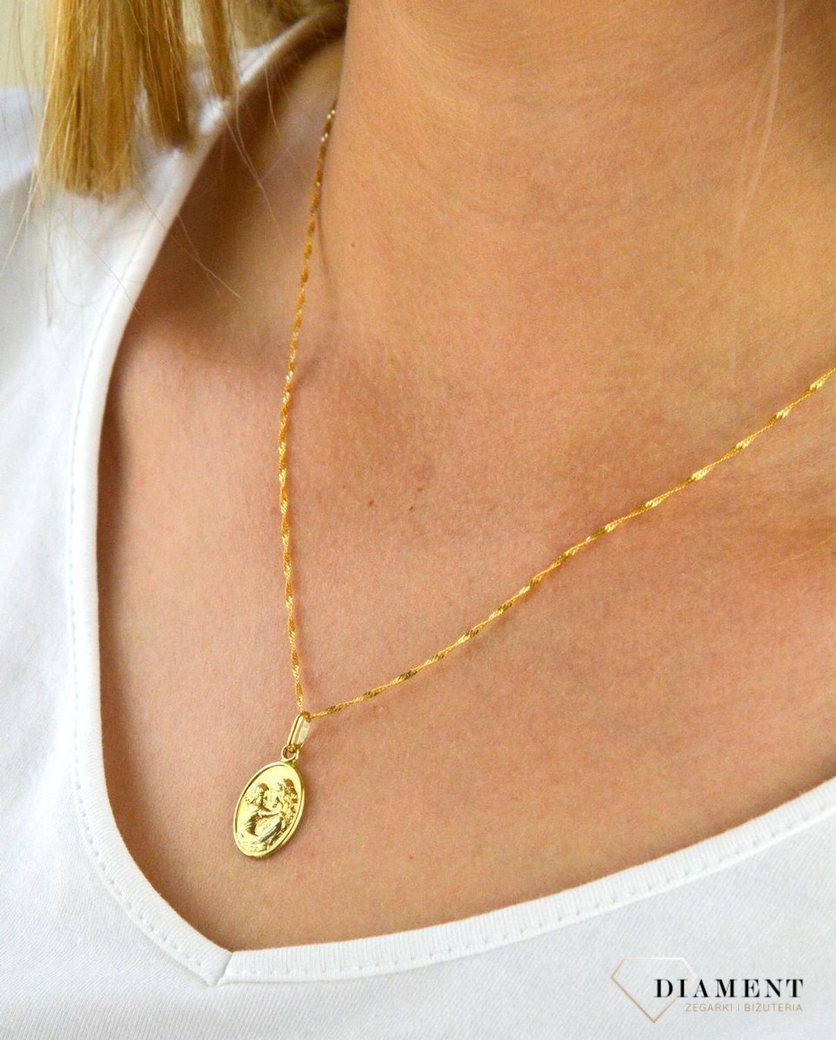 Złota zawieszka Matka z Dzieckiem DIA-ZAW-5346-585.jpg