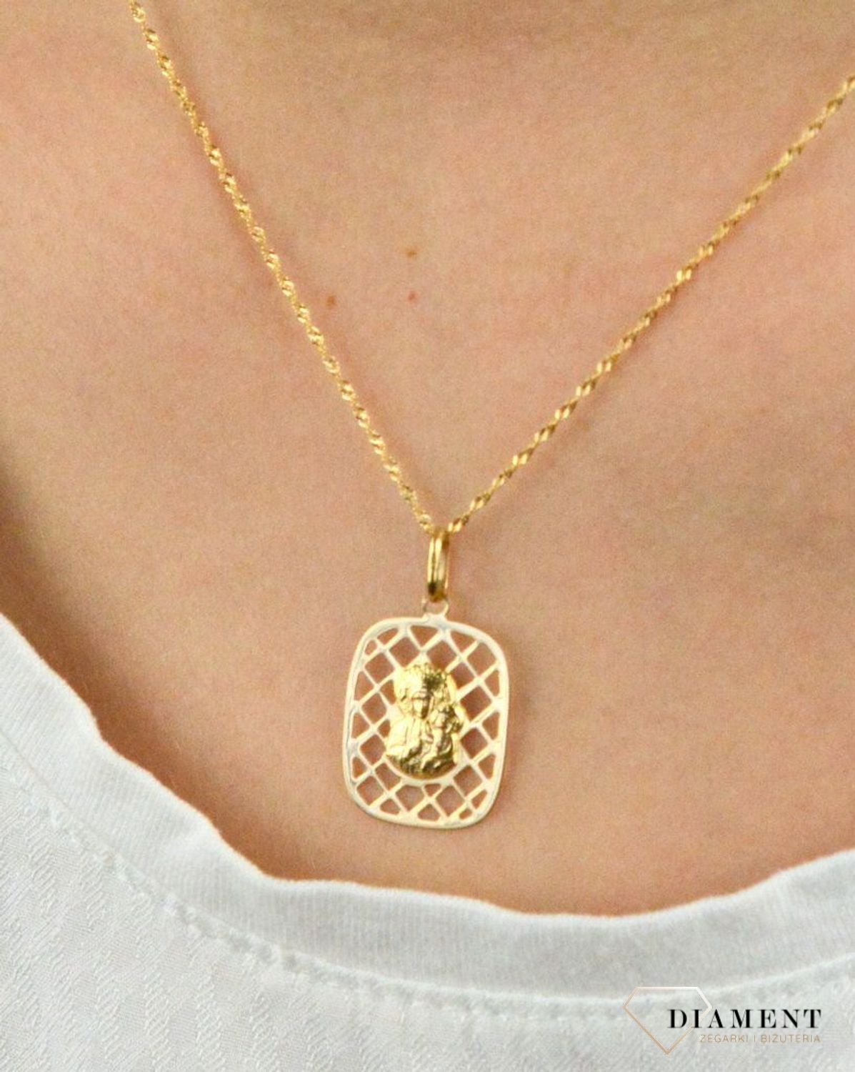 Złota zawieszka medalik Matka Boska Częstochowska DIA-ZAW-5348-585.jpg