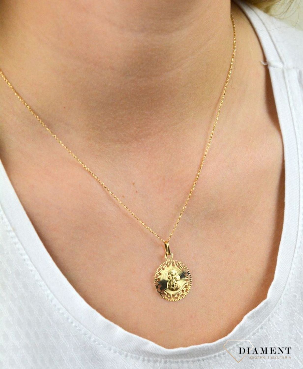 Złota zawieszka medalik Matka Boska Częstochowska DIA-ZAW-5357-585.jpg