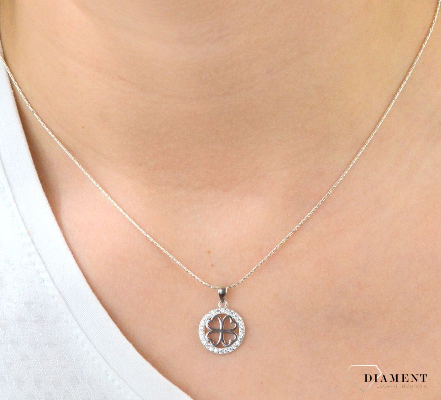 Srebrna zawieszka koniczynka DIA-ZAW-5458-925.jpg