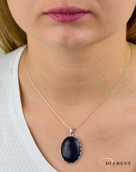 Srebrna zawieszka noc kairu DIA-ZAW-5492-925. Srebrna owalna zawieszka wykonana z próby 925 z kamieniem naturalnym noc Kairu. Tak skomponowany olśniewający wisiorek srebrny o wyjątkowym wz.JPG