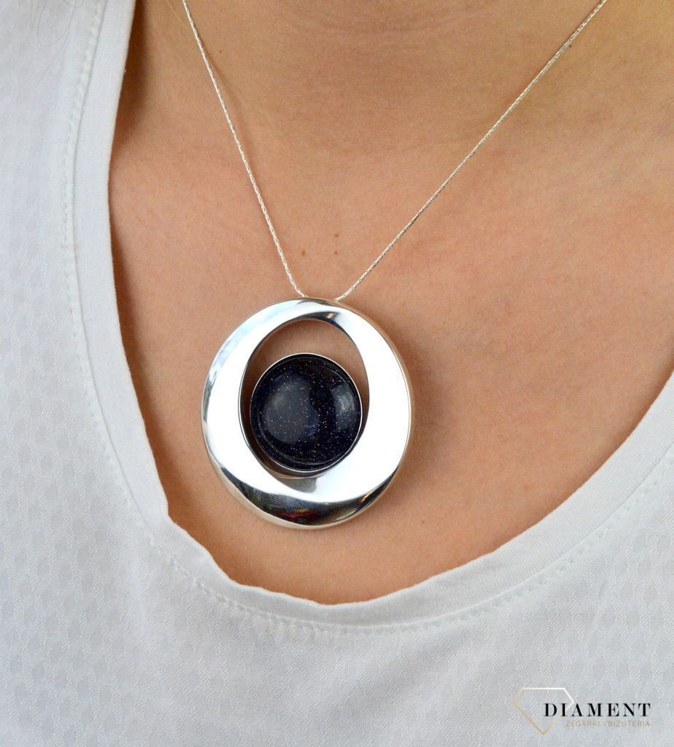 Srebrna zawieszka noc kairu okrągła DIA-ZAW-5494-925.jpg