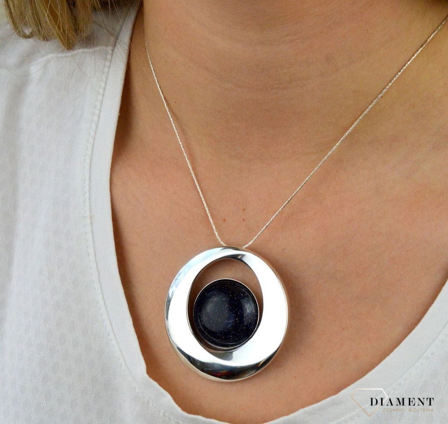 Srebrna zawieszka noc kairu okrągła DIA-ZAW-5494-925.jpg