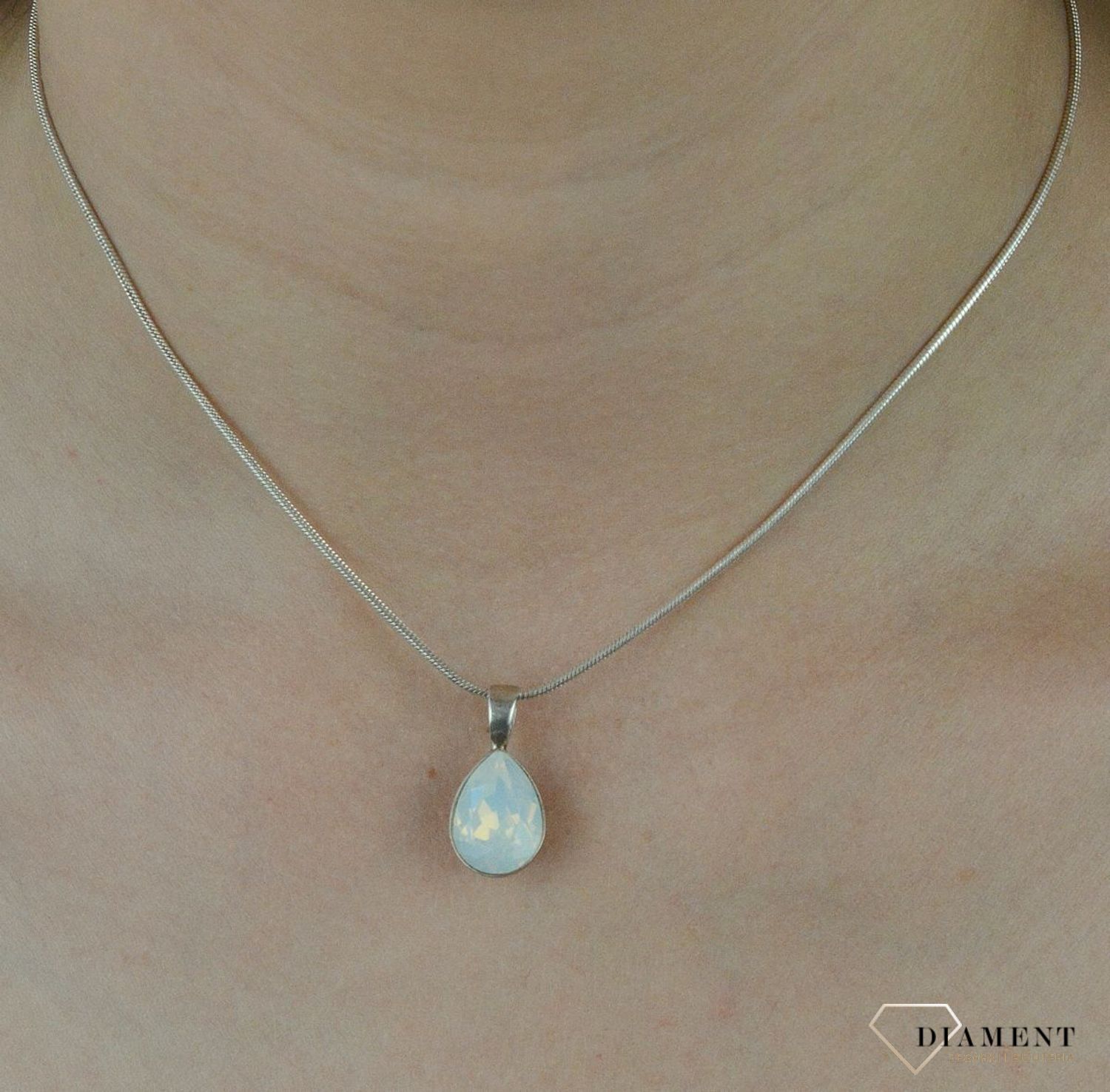 Zawieszka swarovski element łezka DIA-ZAW-5998-925.jpg