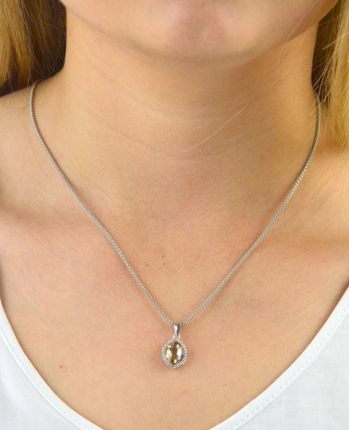 Zawieszka srebrna łososiowa z cyrkoniami DIA-ZAW-6086-925. Zawieszka srebrna z cyrkoniami. Zawieszka srebrna owalna. Zawieszka idealna na prezent..jpg