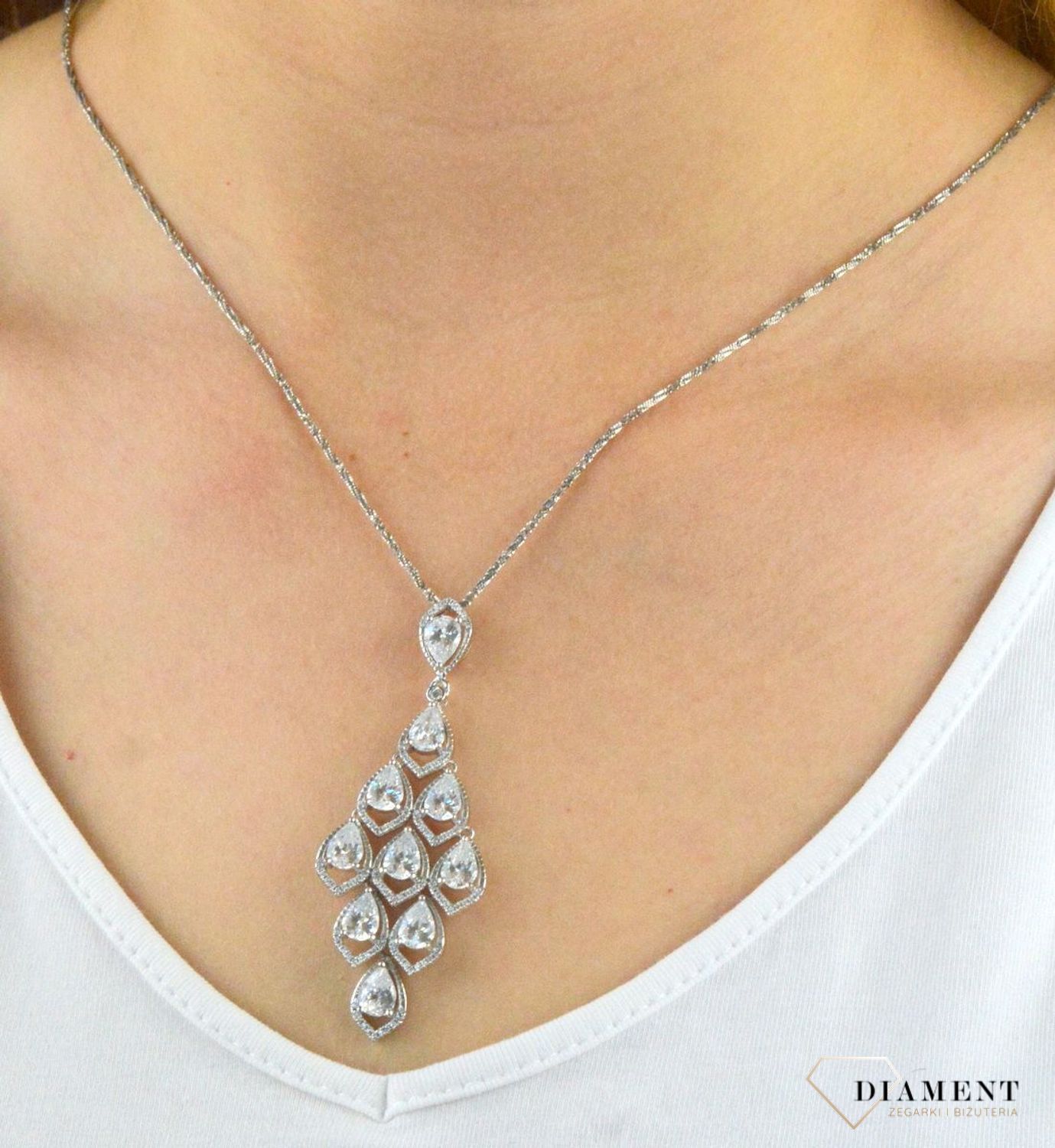 Zawieszka srebrna duża z cyrkoniami DIA-ZAW-6091-925. Zawieszka srebrna z cyrkoniami. Zawieszka duża srebrna. Zawieszka z cyrkoniami. Zawieszka dla każdej kobiety. Zawieszka idealna na prezent..jpg