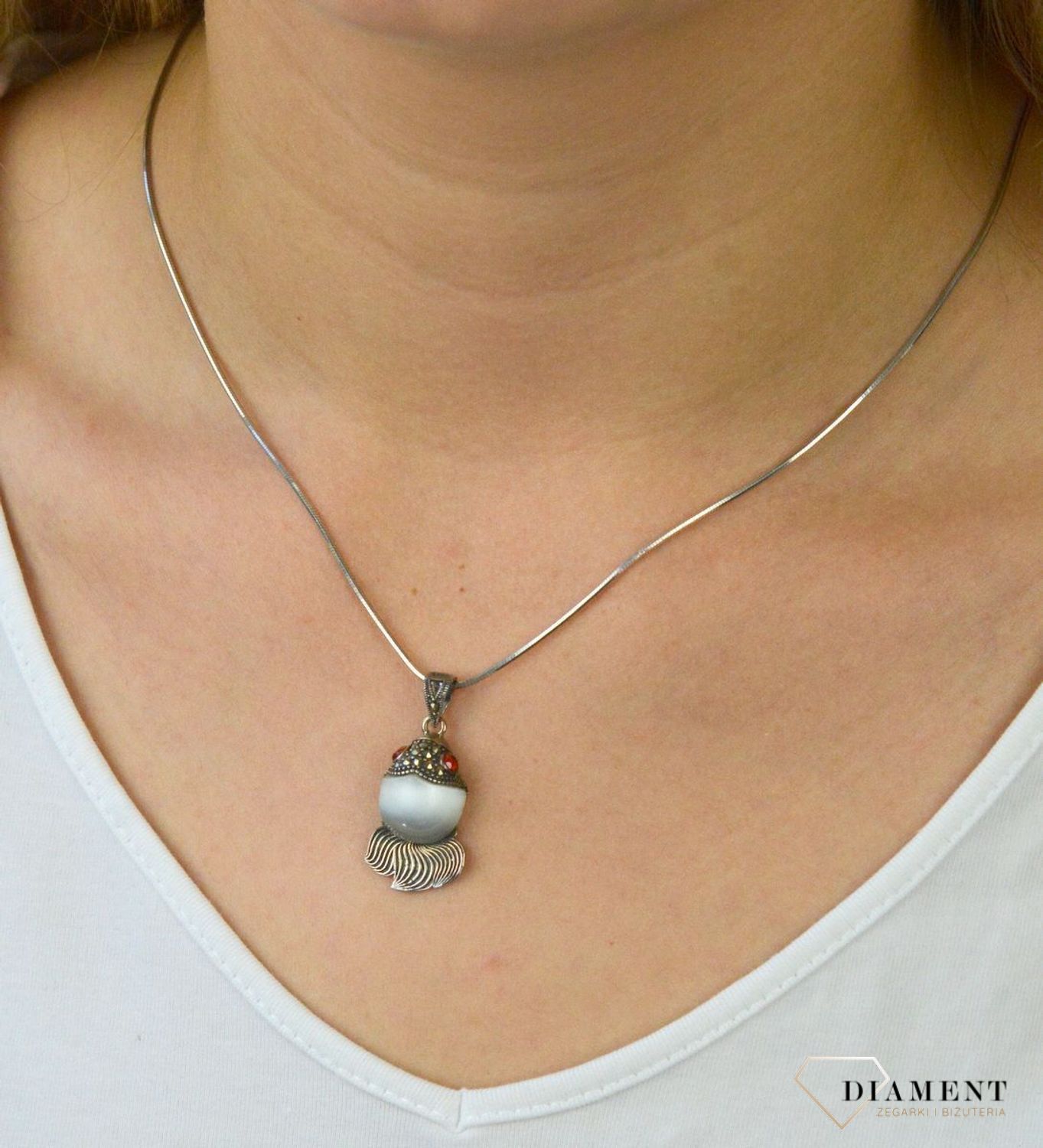 Srebrna zawieszka Kocie oczko makrazytami DIA-ZAW-6110-925. Srebrna zawieszka. Srebrna zawieszka z markazytami. srebrna zawieszka Kocie oko. Wisiorek srebrny. Idealny wisiorek, zawieszka na prezent..jpg