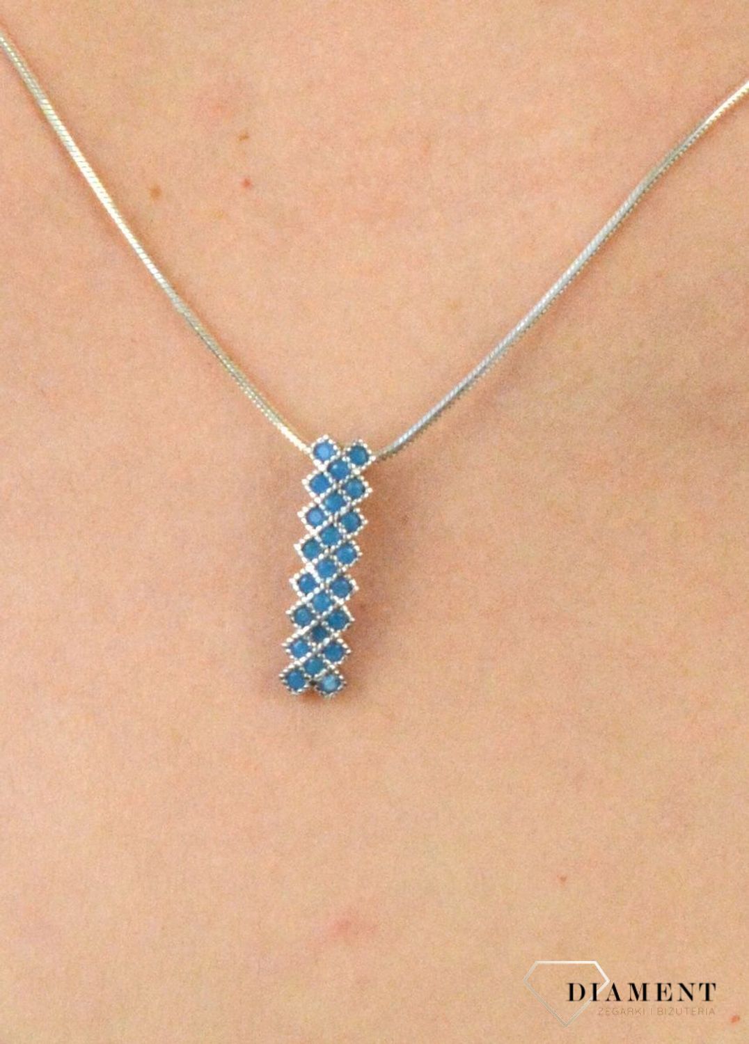 Srebrna zawieszka turkusowe prostokąciki DIA-ZAW-6122-925. Srebrna zawieszka z kamieniem. Srebrna zawieszka turkusowy kamień. Srebrna zawieszka idealna na prezent. Zawieszka damska na każdą okazję..jpg