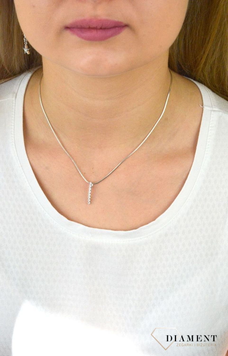 Srebrna zawieszka podłużna z cyrkoniami 925 DIA-ZAW-CYRKONIE20-925.jpg