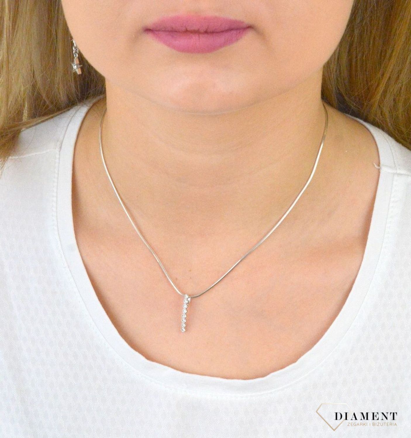 Srebrna zawieszka podłużna z cyrkoniami 925 DIA-ZAW-CYRKONIE20-925.jpg