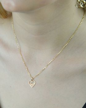 Złota zawieszka serce próby 585 DIA-ZAW-6245-585. Złota zawieszka w kształcie serca ozdobiona małymi sercami w środku. Elegancki wisiorek dla wyjątkowej kobiet (1).JPG