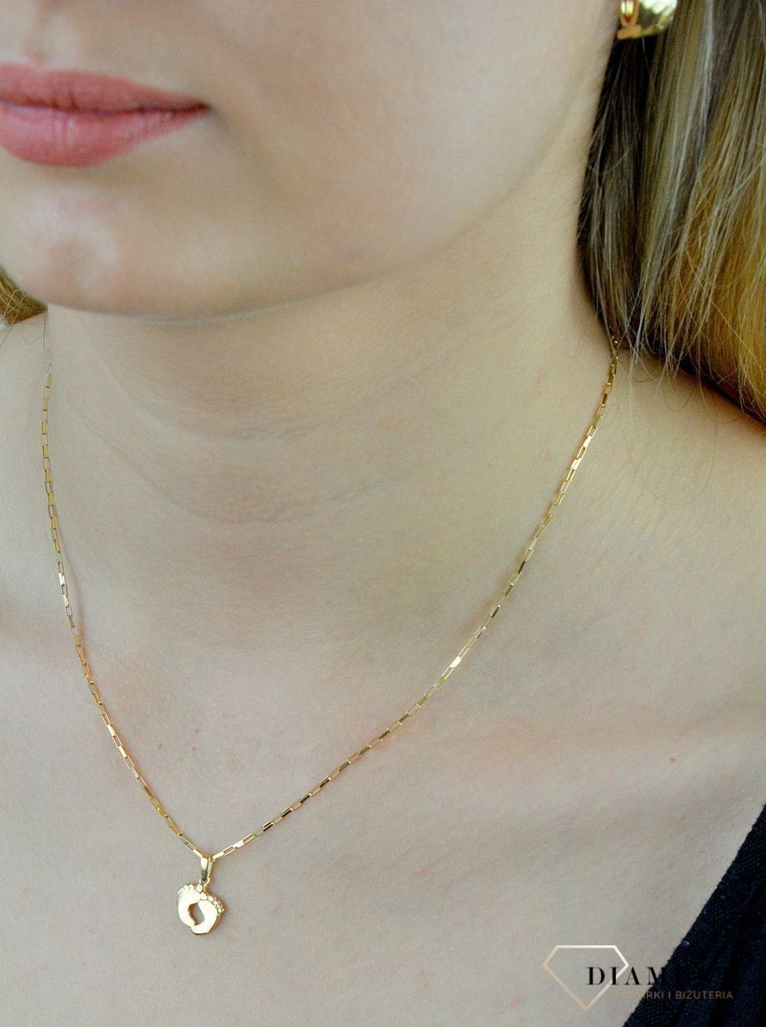 Złota zawieszka 585 gładkie stópki do graweru DIA-ZAW-6254-585.jpg