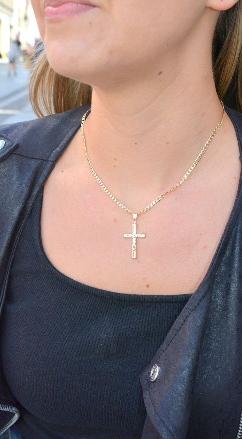 Złota zawieszka krzyżyk 585 z wizerunkami Świętych DIA-ZAW-6259-585 ✓Złote zawieszki w Sklepie z Biżuterią zegarki-diament.pl✓Piękne i Stylowe Wisiorki✓Prawdziwe Złoto✓Darmowa wysyłka.jpg