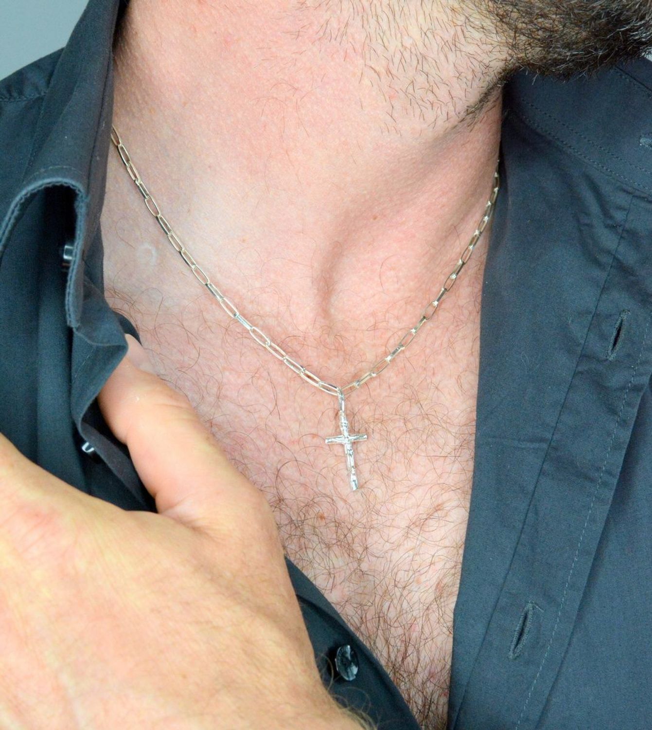 Srebrna zawieszka 925 Krzyż z Jezusem 2,5 cm DIA-ZAW-6295-925.jpg